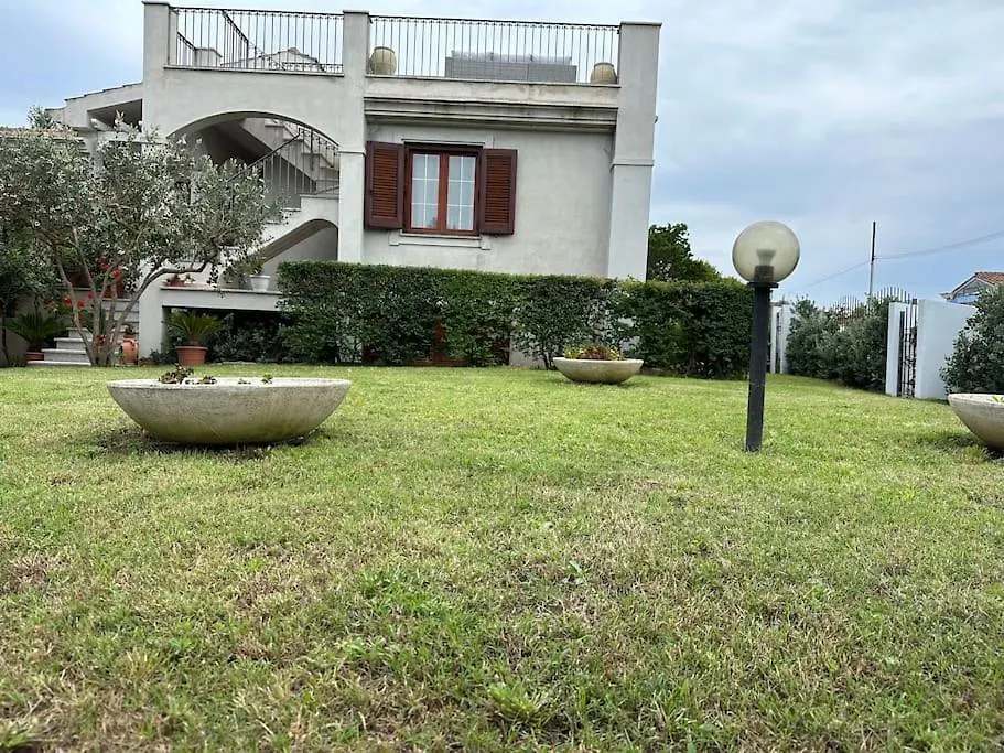 Villa A 2 Passi Dal Mare Àrbatax